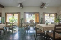 Hotel Yatrik - 4-Star