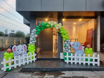 Royal Cliff Hotel & Resorts Hotels near Adarsh Library
