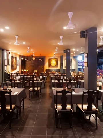 รูปภาพของทูเชฟ อินน์