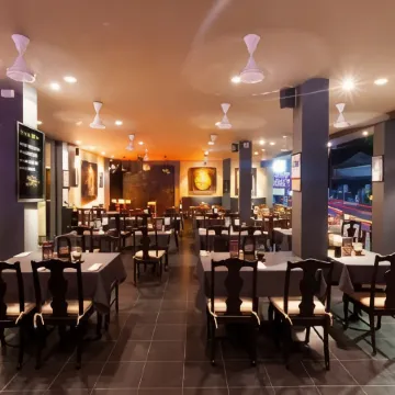 Two Chefs Inn