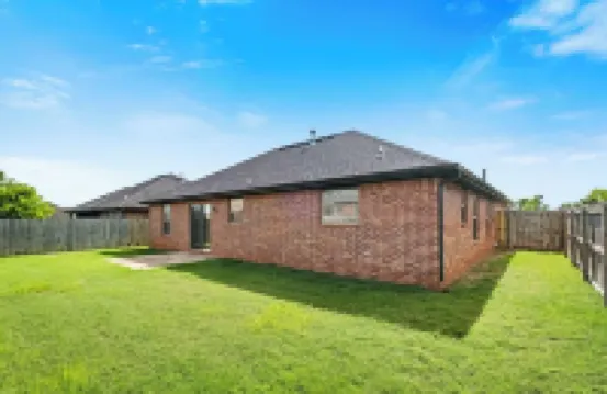 The Colorful Casa: Near AMP/Promenade/Bike Trails