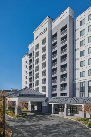 Courtyard Cincinnati Covington Отели в г. Форт Райт