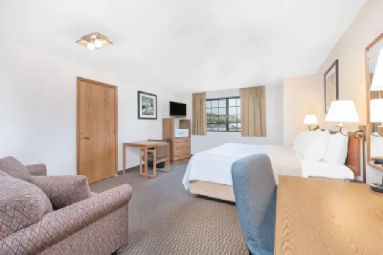 Days Inn by Wyndham West Rapid City Hotels in 