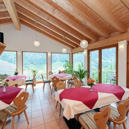 Hotel Cuntera