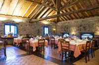 Antico Borgo Etneo Country Hotel