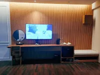 The Palm Suite at Lava Mansion