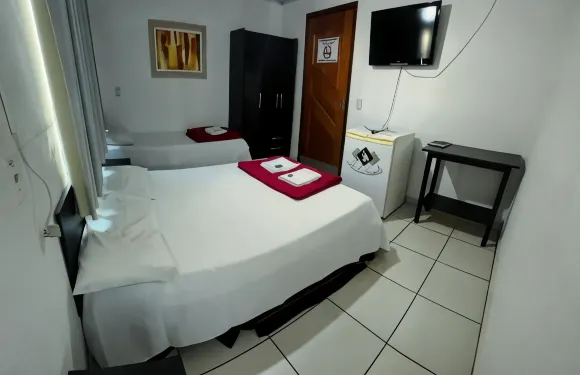 阿納波利斯酒店