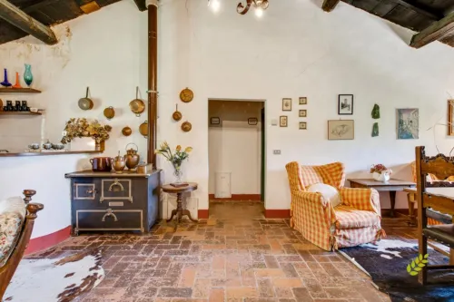 Exclusive Apartment with Fireplace