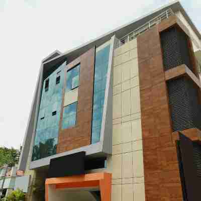 Shri Subham Residency Hotel Exterior