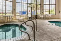 Quality Suites New Iberia Hotels in New Iberia