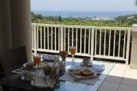 Seaview Manor Exquisite Bed & Breakfast Hotels in La Lucia