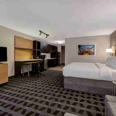 Courtyard St. Louis Brentwood Rooms