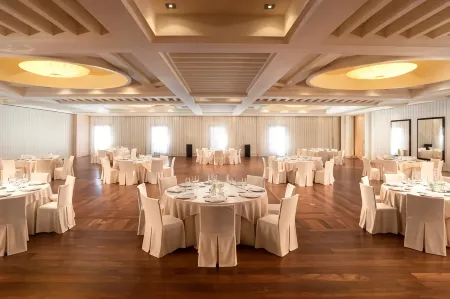 Hotel Marqués de Riscal, a Luxury Collection Hotel, Elciego Отели в г. Лансьего