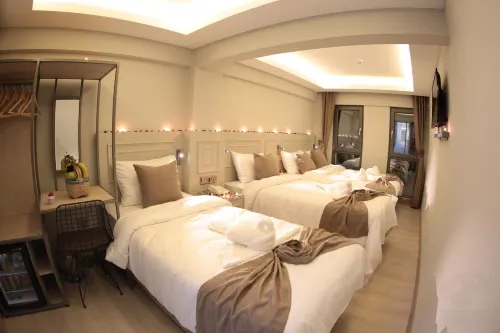 X-NELLYİ Hotel - bar