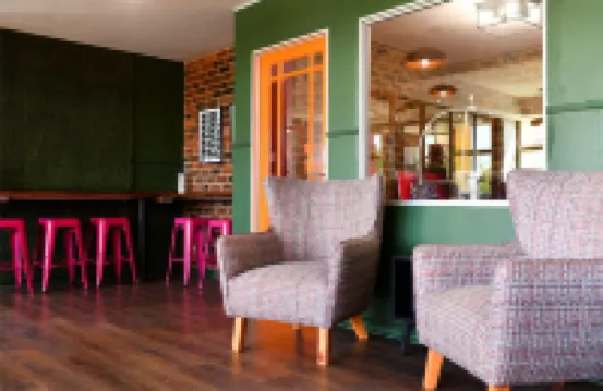 Next to Apartment Hotel