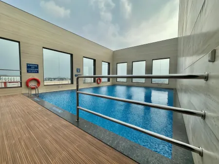 Four Points by Sheraton Chennai, Velachery Отели рядом с достопримечательностью «Арулмиг Марундеесварар Темпл»