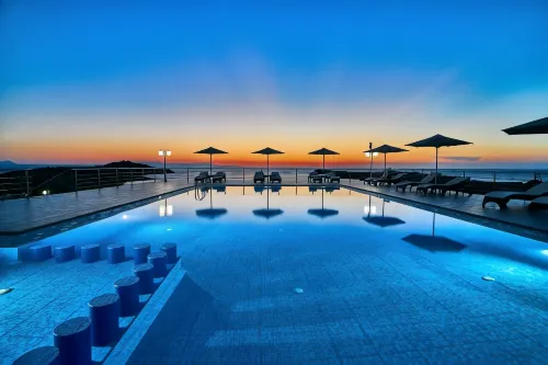 Nanakis Beach Luxury Apartments Hotels in Akrotiri