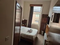 Douglas Hotel Hotels in Renfrew