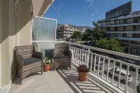Amazing Apartment in Glyfada Center - Beach