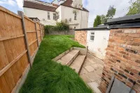 Lovely Homely Studio Available Hotels near Rowheath Pavilion Cafe