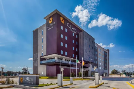 La Quinta by Wyndham San José Chiapa Puebla Отели рядом с достопримечательностью «CLUB DE GOLF HACIENDA SOLTEPEC»