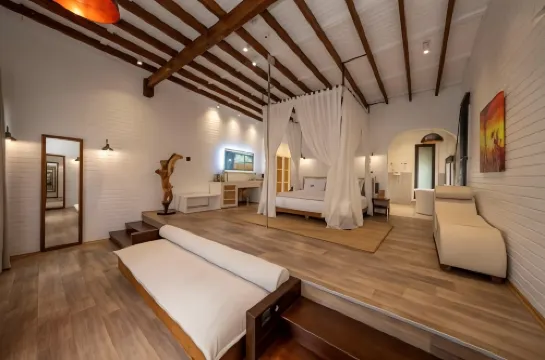 Lov Faralya Adults Only Photos