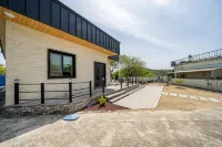 Ulsan You and Dodong Gil Dokchae Pension