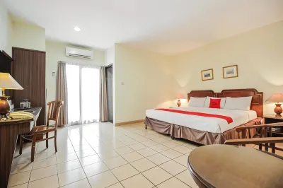 RedDoorz Plus @ Pitagiri GBK Senayan Hotel dekat Pintu Masuk Hutan Kota Srengseng