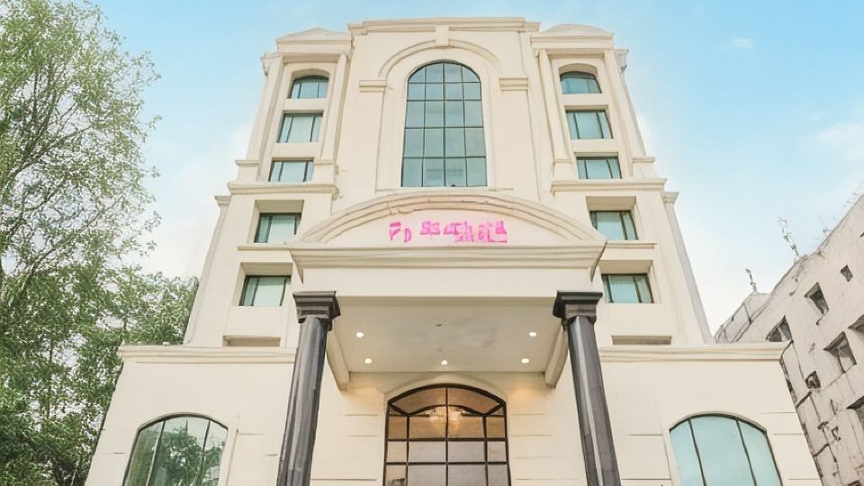 Regenta Central Lucknow by Royal Orchid Hotels Limited