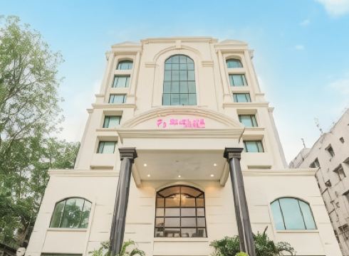 Regenta Central Lucknow by Royal Orchid Hotels Limited