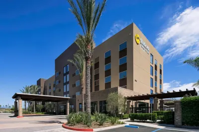 SunCoast Park Hotel Anaheim Resort, Tapestry by Hilton Hotels near Anaheim Regional Transportation Intermodal Center