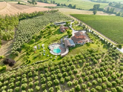 テヌータ デル ペルジーノ のホテル