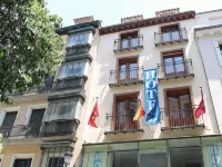 Hotel Mirador Puerta del Sol Hotels near Sol Metro Station