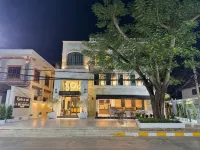 la mella hotel thakhek Hotels in 