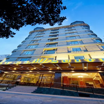 MJ Hotel and Suites Hoteles cerca de Centro Ayala
