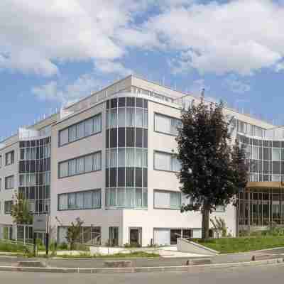 Hampton by Hilton Paris Charles de Gaulle Airport Hotel Exterior
