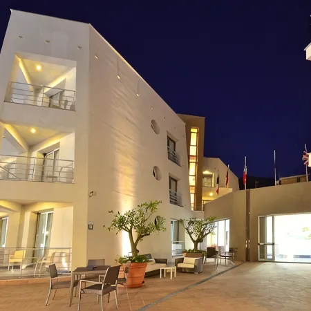 Astro Suite Hotel