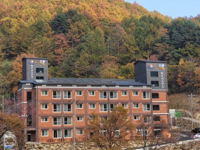 Sancheong Jirisan Red Clay Healing Village Pension