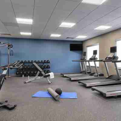 Hampton Inn & Suites St. Charles Old Town Area Fitness & Recreational Facilities
