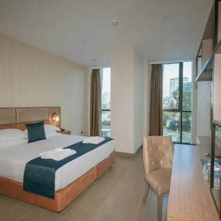 New Wave Hotel