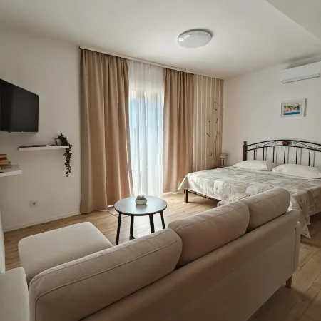 Apartments Miljas