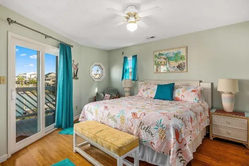 Second Row, 4 Bedroom/3 Bath Home w/ Private Pool and Dock. Sleeps 10