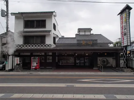 Izu Nagaoka Onsen KKR Izu Nagaoka Chitoseso Отели в г. Идзунокуни