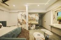 Villa Vistosa Hotels near University of Lucknow