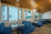 Hotel Riviera by Mountview Hotels in Anantnag
