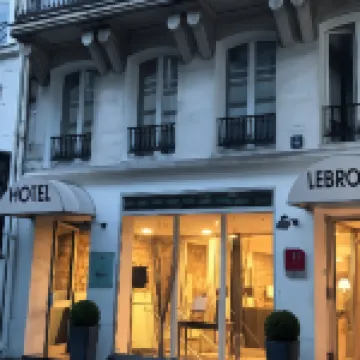 Hôtel Lebron Hotels near Folies Bergère