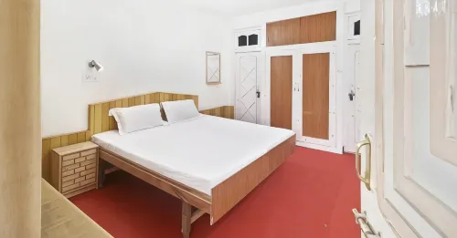 JAPOTRA HOME STAY