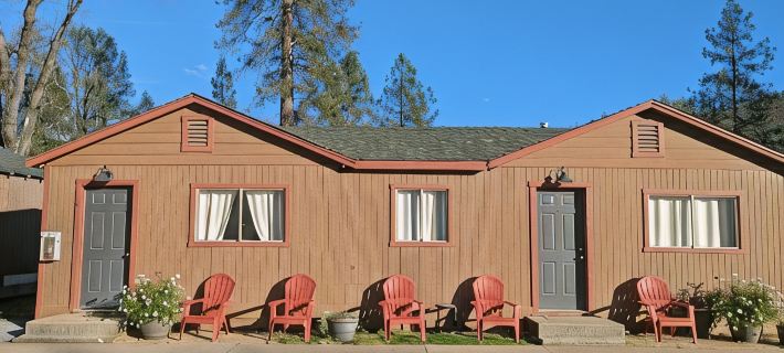Lakeshore Resort Hotels in Shasta County