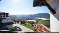 Pupa Winery - con vistas a la montaña