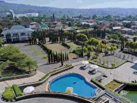 Agra Hotel & Grand Ballroom Hotels in Cipanas
